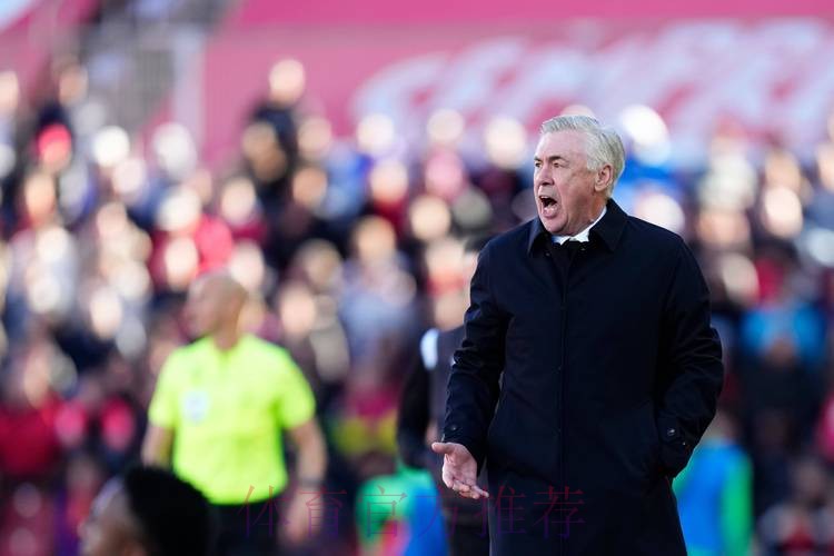 安帅本致电皇马为埃弗顿引援 却被说服回归执教